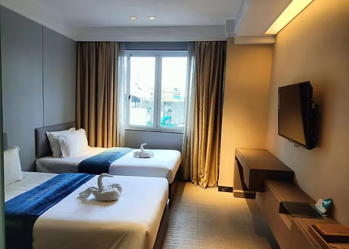 Pristine02 Manila